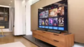 5G+8K+AIoT，TCL大屏电视未来的拼图一块都没少