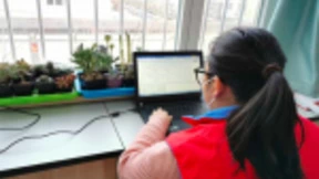 人工智能机器人上岗，一小时拨打500个电话