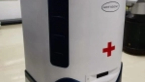 科技战“疫”!电子科大“小护士”智能机器人驰援武汉汉阳方舱医院