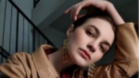 人眼追焦+50mm人像镜头 5G性能旗舰iQOO 3拍人更好看