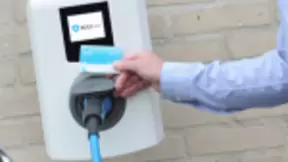 Moixa建立合作伙伴关系为人工智能电动车充电