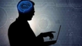 拒绝“拼盘化”：AI人才培养探索深度融合新模式