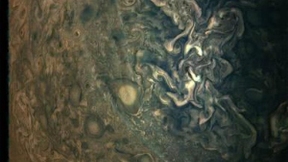 NASA发布超清晰木星照 唯美缥缈似梵高名画《星空》