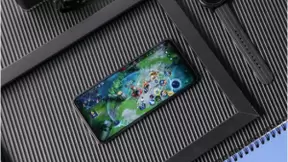 想火力全开玩游戏？性能狠角色iQOO Neo3 5g打团也不怕！