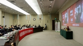 中国联通31省总经理走进直播间为扶贫产品代言