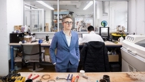 微软研究人员：人工智能建筑 会发光的微笑和会脸红的墙