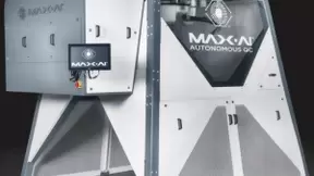 国产人工智能深度变革环保行业，首个人工智能垃圾分拣机器人落地