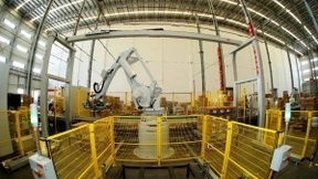 分钟级配送、智慧化提速，618苏宁5G无人仓助力消费新体验