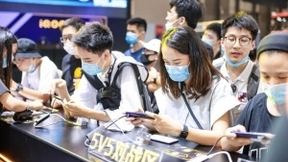 ChinaJoy开展首日，iQOO引爆夏日激情