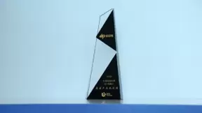 产品加速迭代 擎朗智能斩获2020年度「AI 最佳产品成长奖」