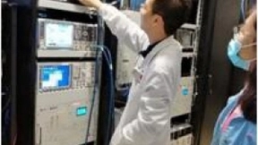 5G低频部署再传喜讯，中国广电5G 700MHz首款大频宽基站与首批终端获得工信部无线电型号核准证