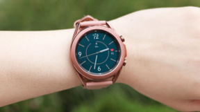 三星Galaxy watch3-适合女性佩戴的时尚手表