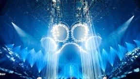 民间高手登上百度好奇夜 《啊，朋友再见》也能跳街舞