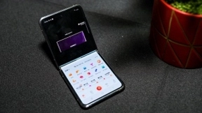 三星Galaxy Z Flip 5G，5G冲浪的快乐你感受的到