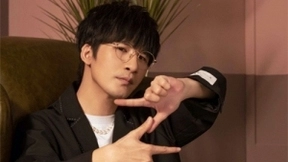 大张伟携手Galaxy Z系列花式开秀 魔性Z Dance洗脑不停