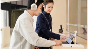 满满科技现代风，全球首家新模式客户服务中心盛大开业