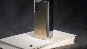 用创新推动时代发展 三星W21 5G树超高端手机新标杆