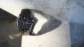 卡西欧EDIFICE EQW-A2000系列 以刚毅铸新生