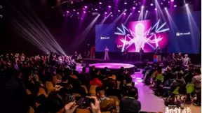 微软数字化转型峰会：人工智能小冰莅临现场，AI创造力予力“韧性成长”