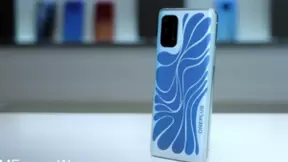 一加8T将发布概念手机，背壳设计抢眼让人联想到坚果R2