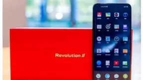 坚果手机上演2020年最强优惠 天猫聚划算坚果R2领券直减400元