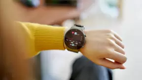 长隆跨年夜跑鸣枪开跑，华为WATCH GT2 Pro助力跑者带上Flag撞线2021