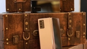 三星Galaxy Z Fold2 5G 折叠屏形态 打造未来感交互体验