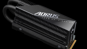 技嘉AORUS Gen4 7000s SSD PCIe 4.0 NVMe固态硬盘 极速上市