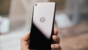 锤子手机仍难逃衰退命运 正式退出历史舞台