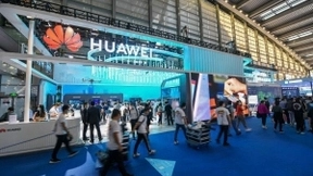 荣耀将推出搭载高通芯片5G手机 任正非鼓励前者与华为竞争