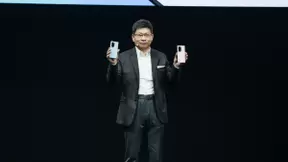 HUAWEI Mate X2发布，智慧云服务体验大展想象