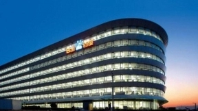 百度通过港交所上市聆讯，要为智能驾驶、AI芯片储备“弹药”