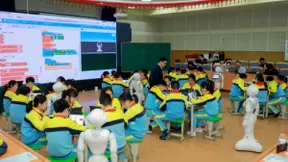 软银集团携手浙江 探索“AI+教育”校企合作成果丰硕