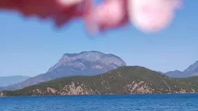 来自智能工厂的礼物！小米折叠屏MIX FOLD踏青利器助你制霸朋友圈