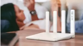 全场景体验升级、全渠道深化布局，京东荣耀开启战略合作新征程