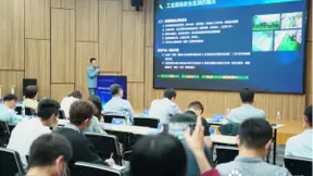 飞桨中国行苏州之约，与当地企业共享案例经验、前沿技术应用