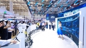 第五届世界智能大会盛大开幕 中国联通全方位上演5G实力秀