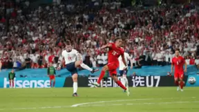 英格兰斩获欧洲杯总决赛门票，海信U7电视见证历史时刻