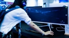 创维显示器携多款产品参展UDE，G90荣获产品创新大奖，品牌进化加速