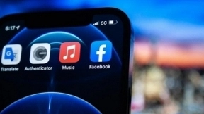 2023年全球5G手机出货量超7亿部：5G基站累计超500万