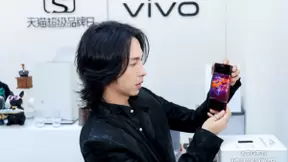 vivo天猫超级品牌日重磅首发旗舰新品，圈地高端手机消费市场