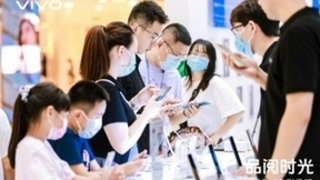 现场体验蔡司人像大片 vivo X70系列首销路演引发抢购热潮