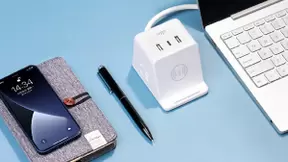 aigo多功能无线充插座M0230T：为桌面添加一丝现代化艺术气息