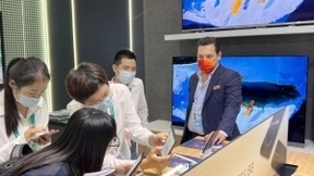 海信手机亮相广交会 护眼阅读产品等引驻足赢得赞誉