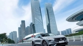 ​C-V2X商用落地照进现实，中国车企如何变道超车？