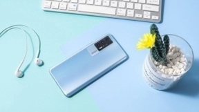 “双芯机皇”现身薇娅直播间，历史冰点价入手超划算