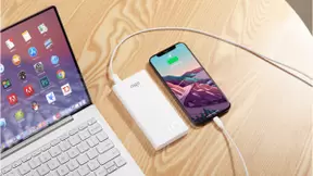 口袋里的减负能手：aigo移动电源 C10P轻薄简约 双向快充