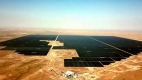 中来光电助力全球最大TOPCon光伏地面电站项目落成并网