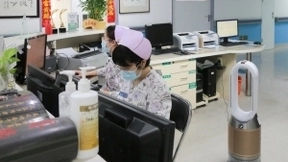 戴森向北京多家三甲医院捐赠空气净化风扇，为冬季送去洁净空气