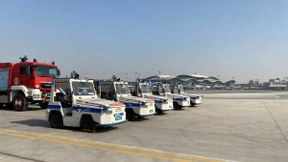 驭势科技乌鲁木齐机场联手突破无人驾驶冰雪难题